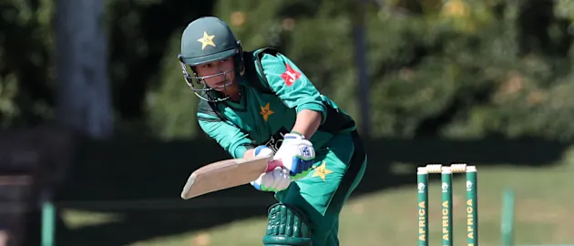 Pakistan threw away a strong start to lose their last six wickets for six runs