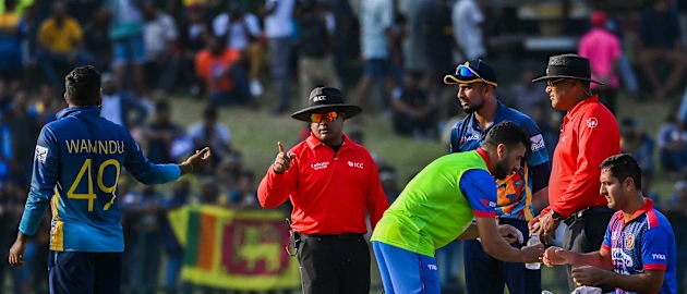Wanindu Hasaranga was unhappy with the LBW decision being overturned