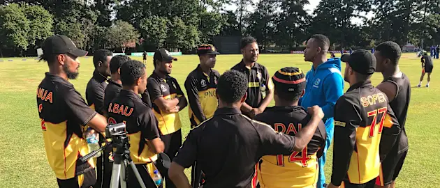 Marlon Samuels gives a masterclass to PNG