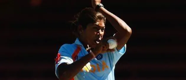 7670 JhulanGoswami_434