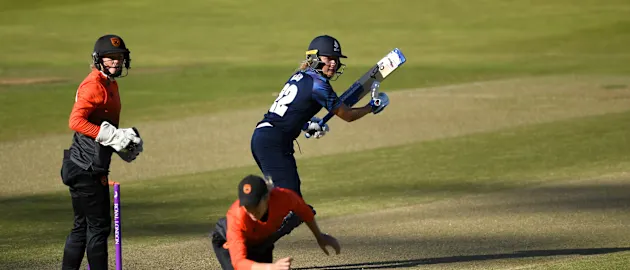 Sterre Kalis in action for Northern Diamonds