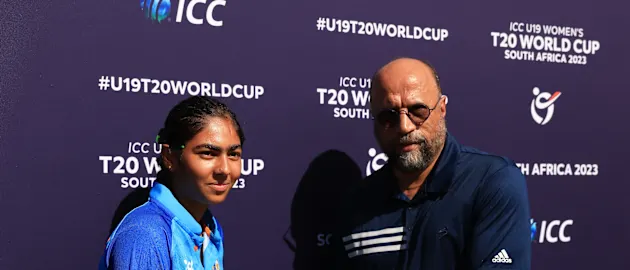 Parshavi Chopra of India poses alongside Max Jordaan, LOC Government and Stakeholder Manager after being named Player of the Match following the ICC Women's U19 T20 World Cup 2023 Super 6 match between India and Sri Lanka at JB Marks Oval.