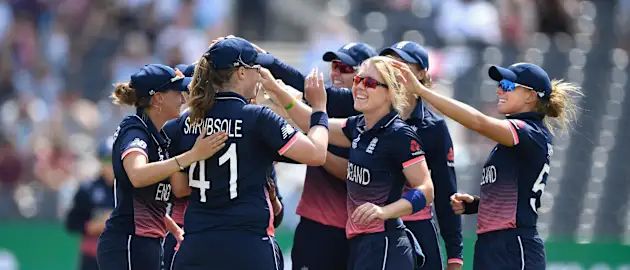 England women celebrating