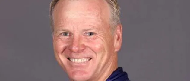 38560 Bruce Oxenford