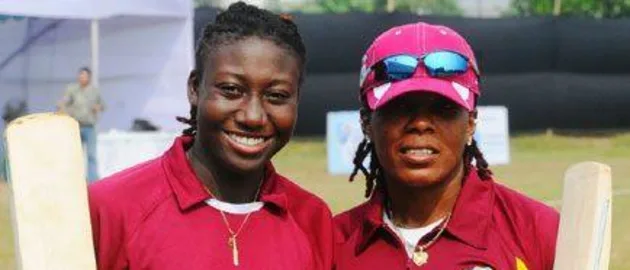 27476 stafanie taylor_juliana nero nov14 2011