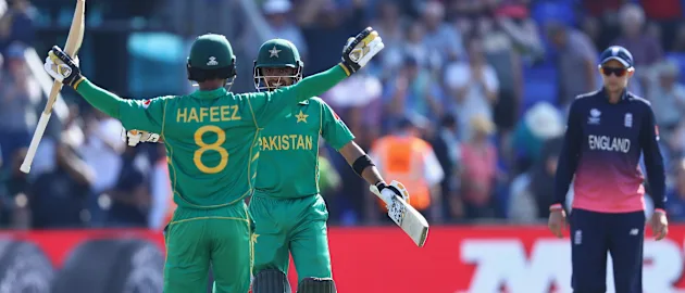 Mohammad Hafeez (31) and Babar Azam (38), hwever ensured that there were no further hiccups as Pakistan romped home in 37.1 overs to book a place in the final of Champions trophy 2017.