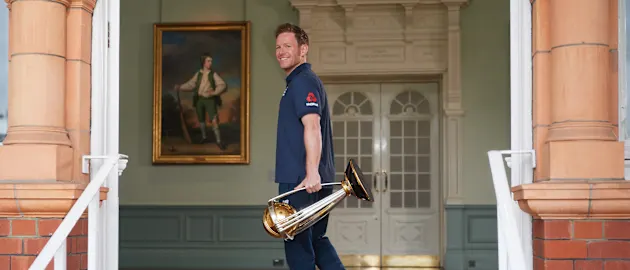 Eoin Morgan with trophy