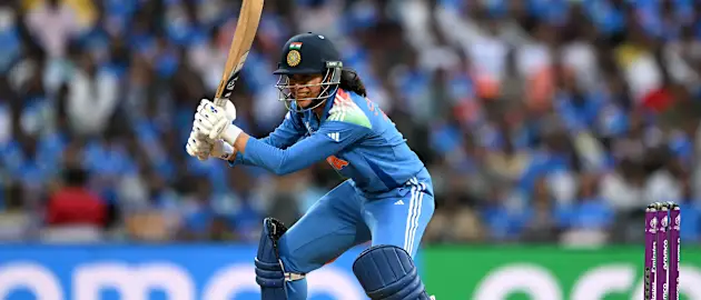 Shafali, Mandhana pocket early boundaries for India in the final | CWC25 