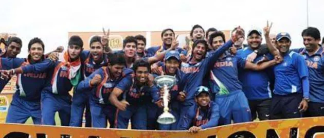 37029 India celebrates