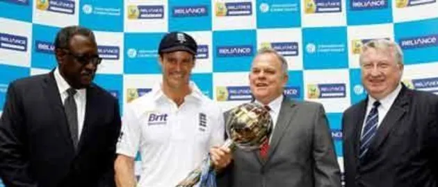 34387 Andrew Strauss amy17 2012