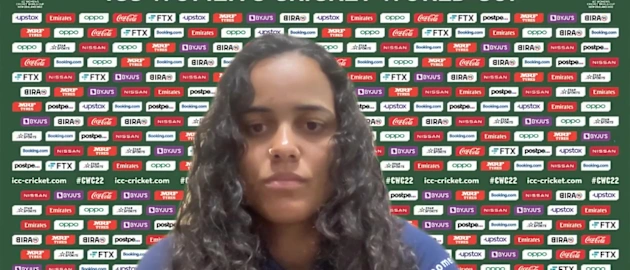 Pre-Match-South-Africa-Chloe-Tryon-26-03-2022_Moment