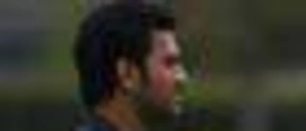 21719 MahendraSinghDhoni_70