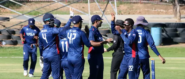 16 USA celebrating their 3rd victory