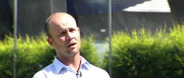 Jonathan Trott Feature