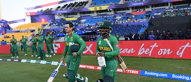 Quinton De Kock and Temba Bavuma during the ICC Men's T20 World Cup match against Australia