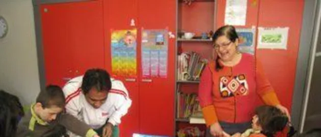 29608 Rehman showing the children