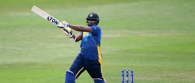 Thisara Perera bats against Australia during CWC warm up
