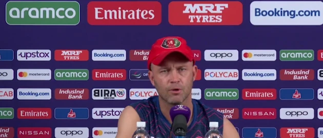 Jonathan-Trott-07-11-23