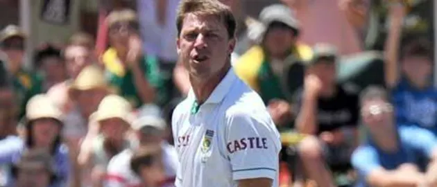 25205 dale steyn aug26 2011