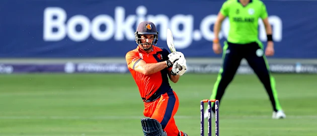 Ryan ten Doeschate Batting 2 