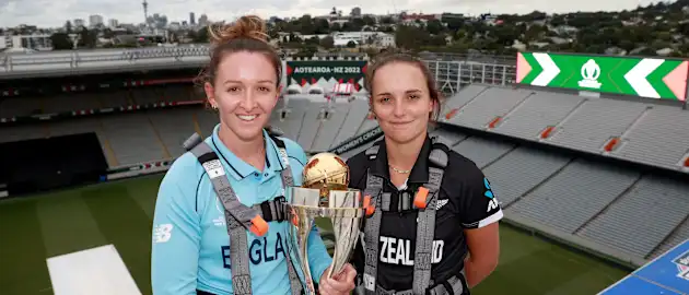 Kate Cross and Amelia Kerr