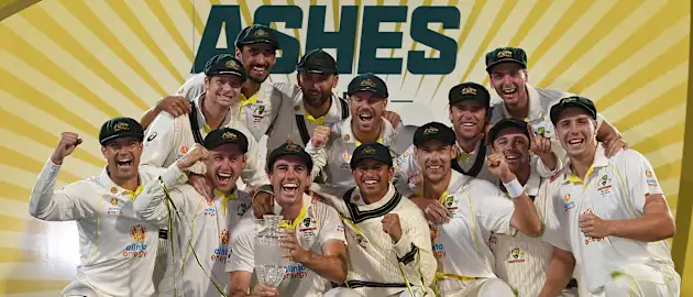 Ashes trophy lift