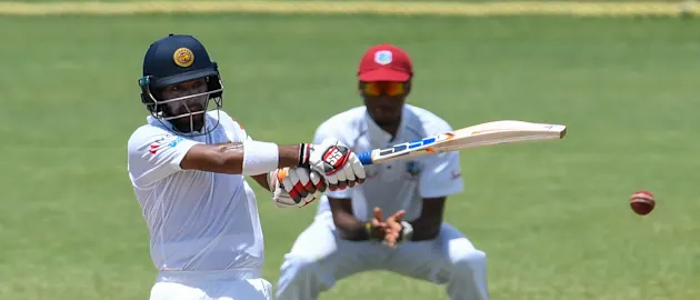 Kusal Mendis rescued Sri Lanka after a top-order collapse