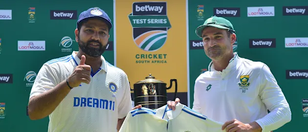 India gift Dean Elgar a jersey signed by Indian team members