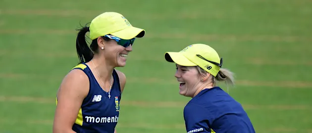 An expression of cricket through Kapp and van Niekerk