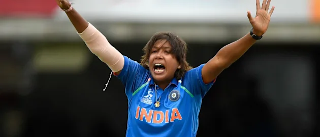 Jhulan Goswami gave Mansi Joshi good support with the wickets of Nipuni Hansika and Udeshika Prabodhani