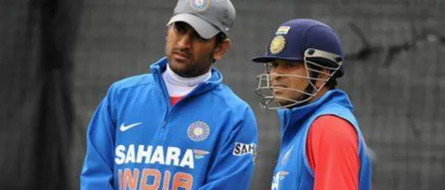 25383 sachin-dhoni sep03 2011