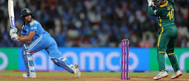 Harmanpreet gets off the mark with a cheeky boundary | CWC25