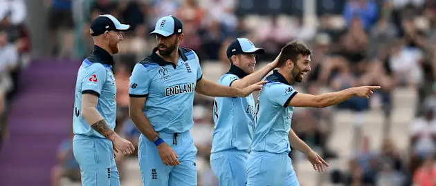 Mark Wood celebrates the wicket of Aaron Finch