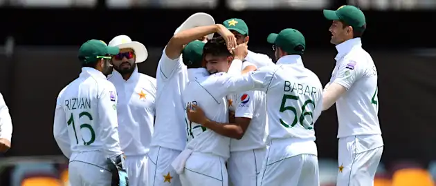 Azhar was impressed with Pakistan's young fast bowling attack