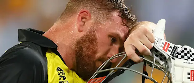 Aaron-Finch-out