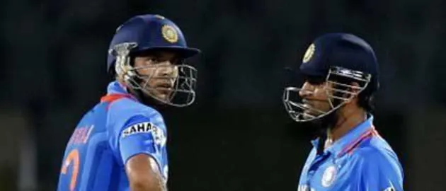 37726 Yuvraj Singh (left) and MS Dhoni (right) were unable to see India home