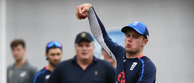 Mason Crane is all set to make his international debut in the final Ashes Test in Sydney.