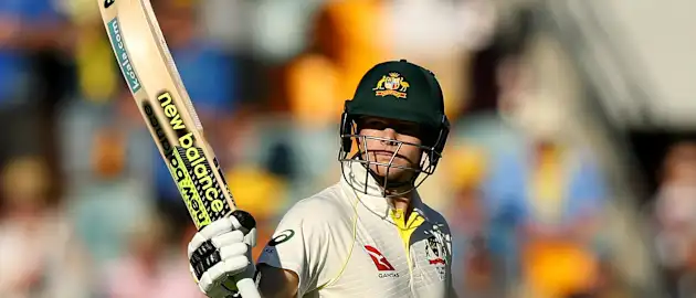 Steve Smith helped his side revive a top-order collapse, lifting his side to 165 for 4.