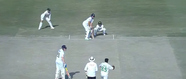 joe-root-bats-lefty
