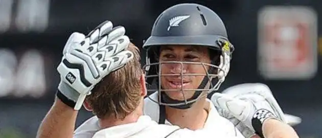 40419 Ross Taylor nov30 2012