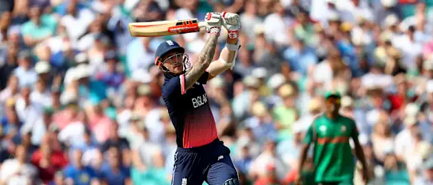 Alex Hales raised the scoring rate and was finally dismissed for a 86-ball 95 by Sabbir Rahman