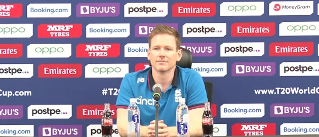 Eoin-Morgan-Moment
