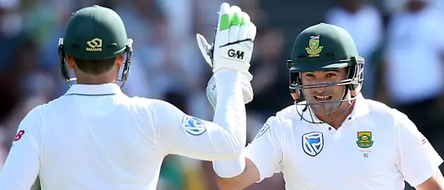 Do Kock and Elgar put on an important partnership