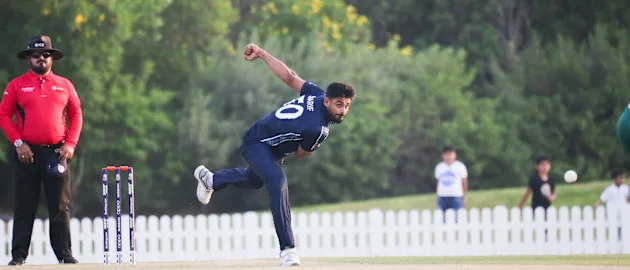 Safyaan Sharif bowling.