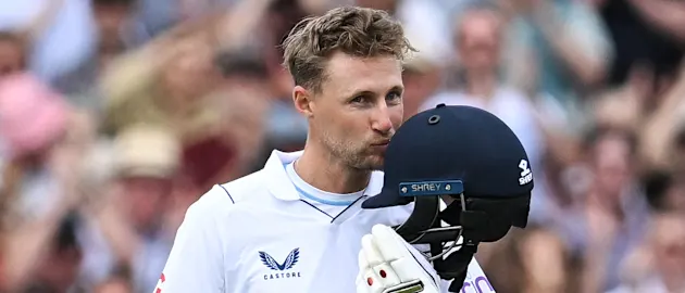 Joe Root helmet