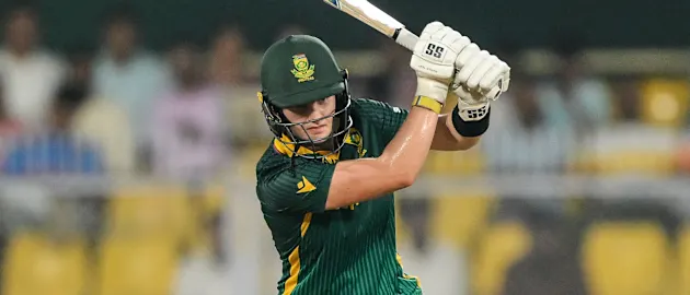 Wolvaardt steps up the scoring rate | CWC25