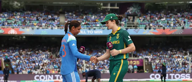 South Africa win toss in the big Final | CWC25
