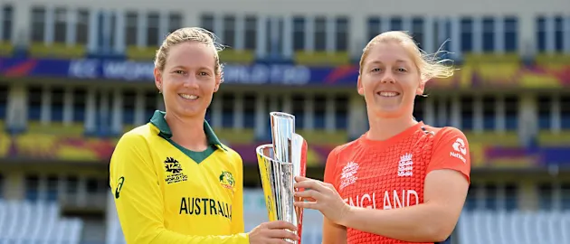 Meg Lanning, Captain of Australia and Heather Knight, Captain of England pose with the trophy during the ICC Women's World T20 Final 2018 - Previews at the Sir Vivian Richards Stadium on November 23, 2018 in Antigua, Antigua and Barbuda.