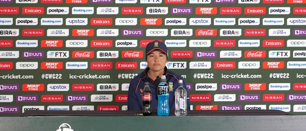 Pre-Match-South-Africa-Sune-Luus-04-03-2022_Moment