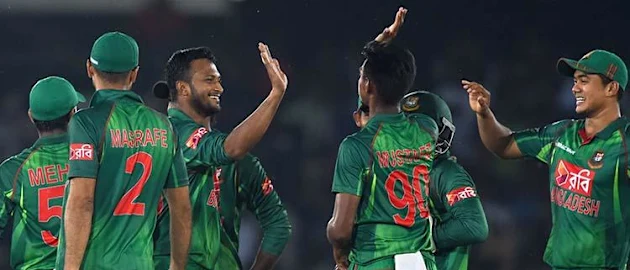 Shakib al Hasan of Banglaesh celebrates a Sri Lankan wicket during the first ODI